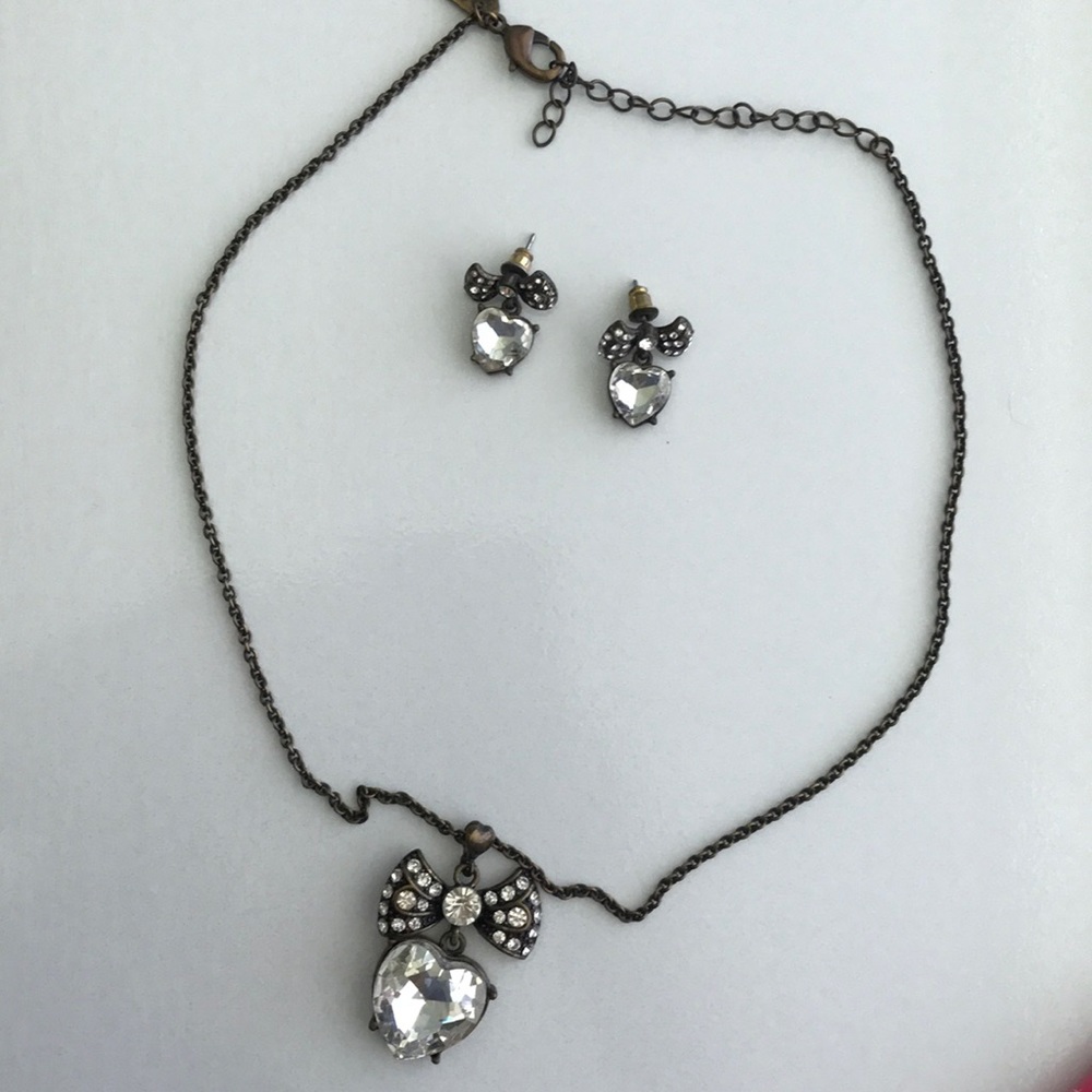 Park Lane: Jewelry set. Necklace and earrings